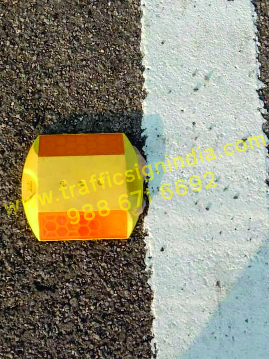 Road Studs & Safety Products rs7.jpg